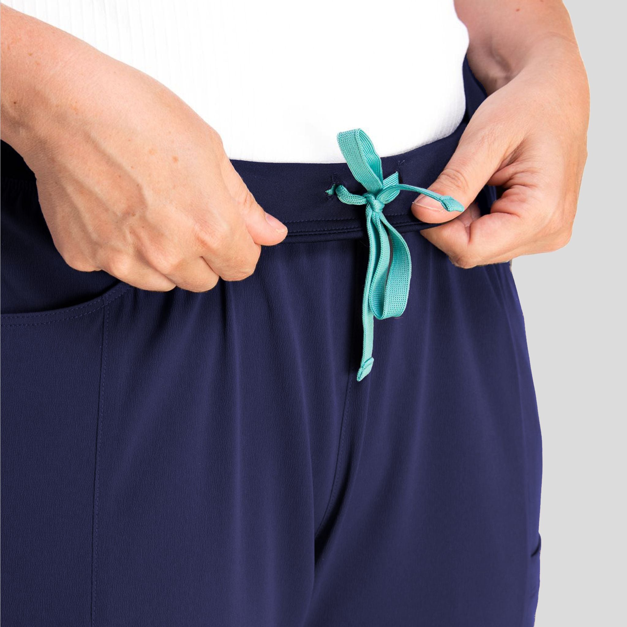 Women’s Jogger Scrub Pants