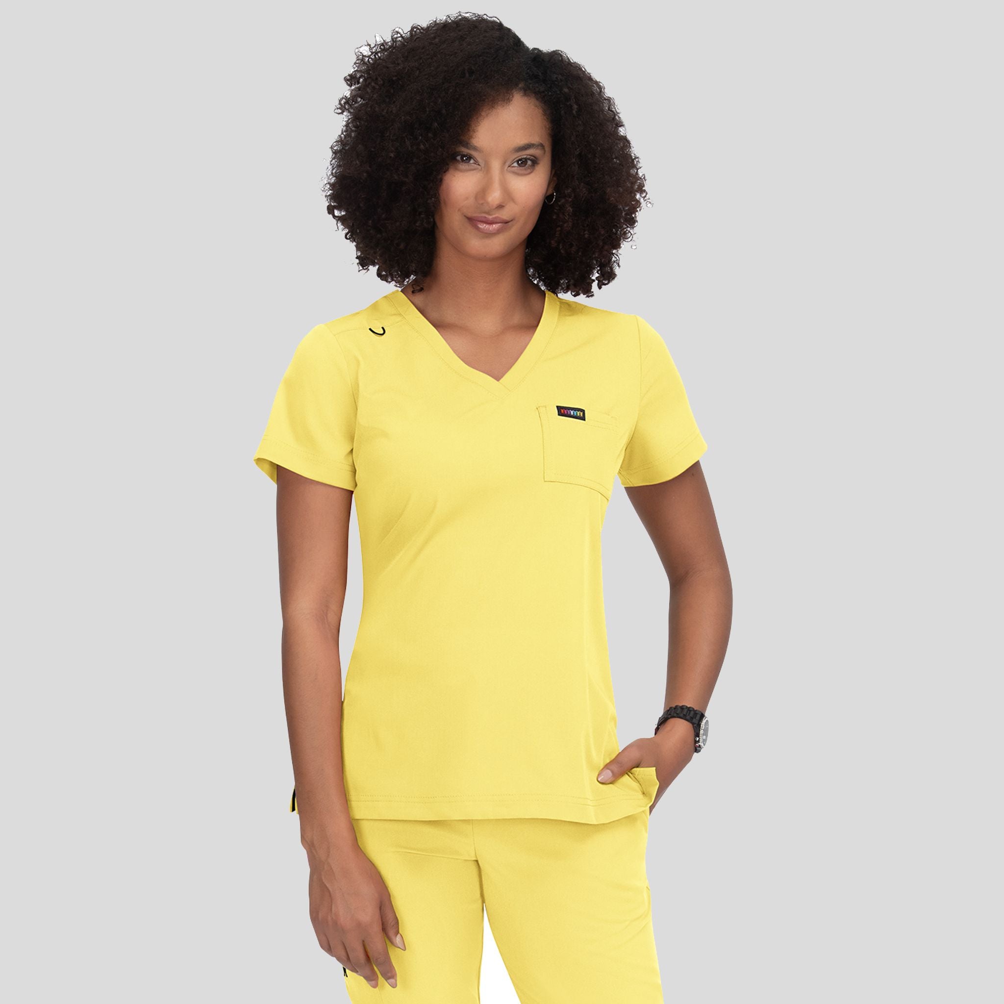 Coco Women's 1-Pocket Tuck-In Scrub Top