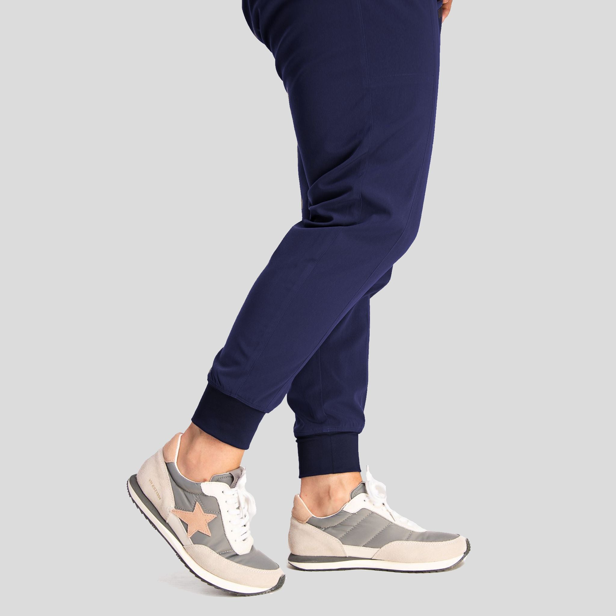 Women’s Jogger Scrub Pants