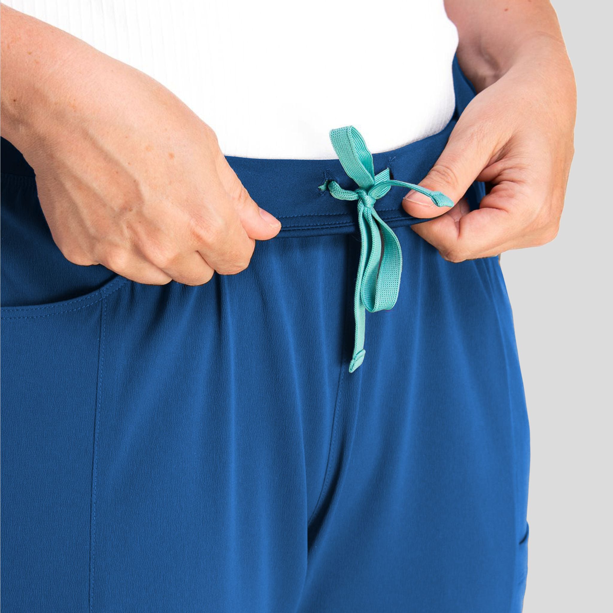 Women’s Jogger Scrub Pants