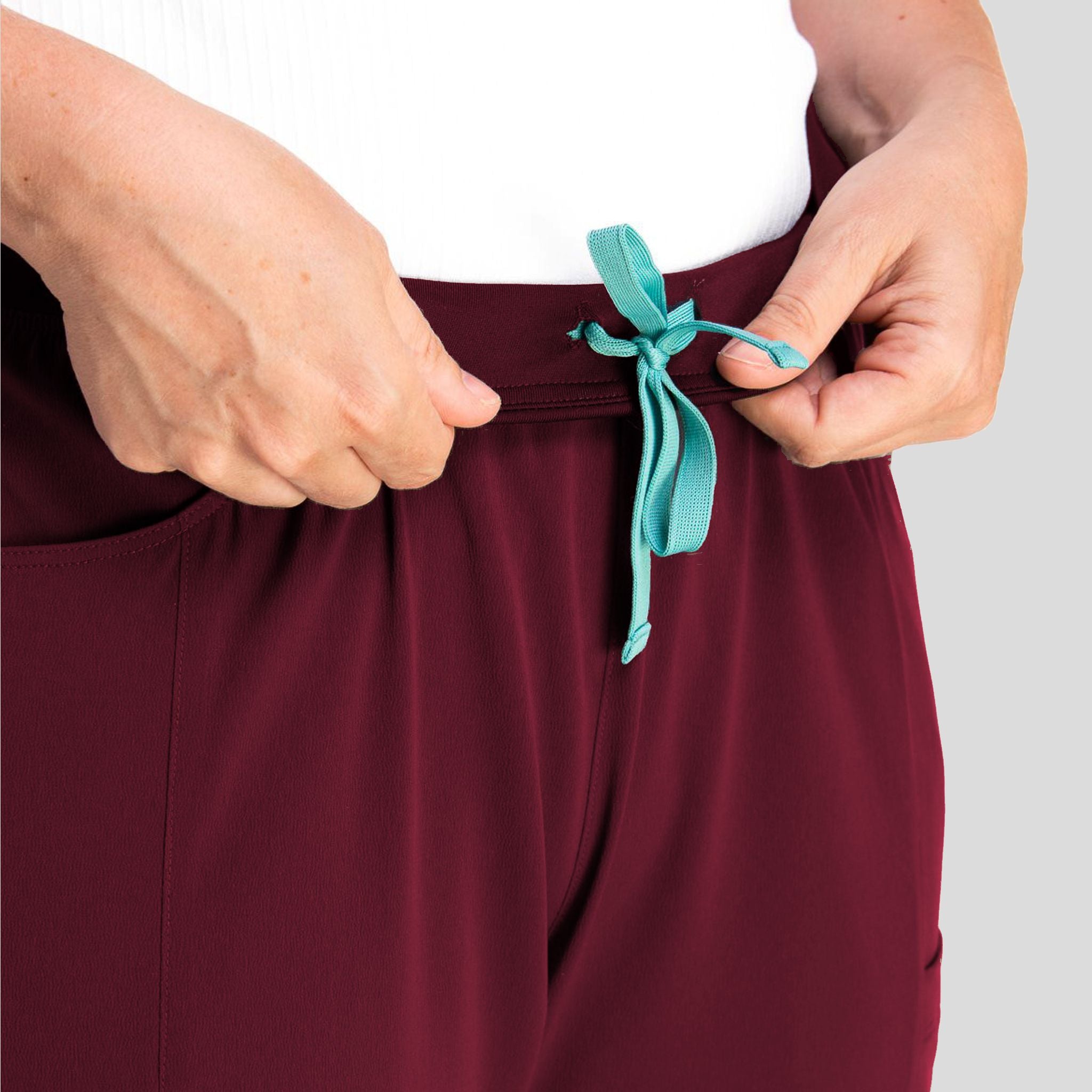 Women’s Jogger Scrub Pants