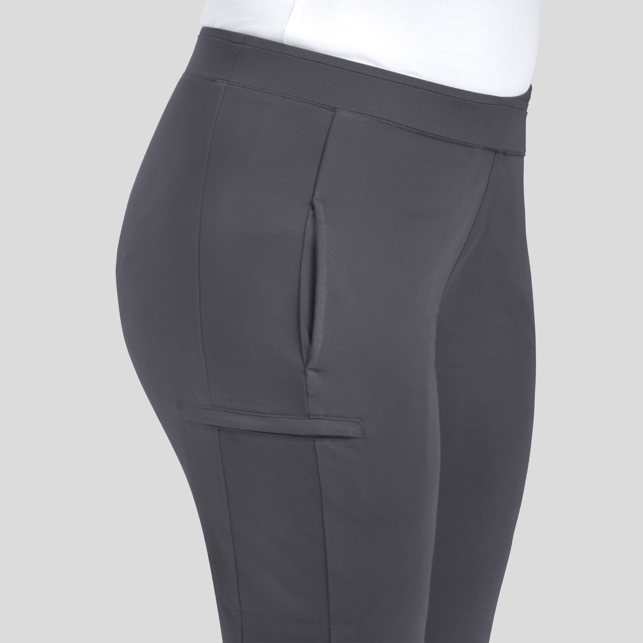 Women's Mid Rise Tapered Pant